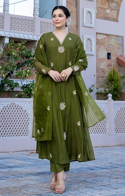 4-Green Nermosa Women Embroidery Solid Anarkali Kurta and Pant Set with Dupatta - Image 4