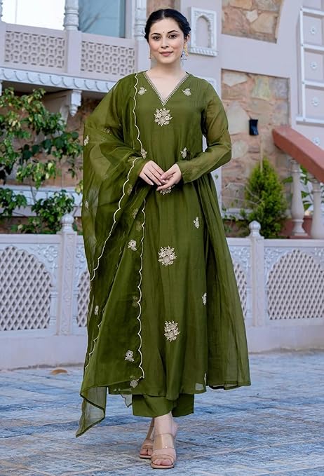 5-green Nermosa Women Embroidery Solid Anarkali Kurta and Pant Set with Dupatta - Image 5